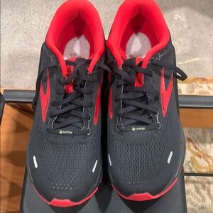 Brooks Black and Red Running Shoes